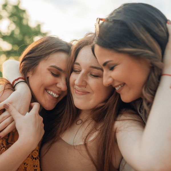 friends-hugging
